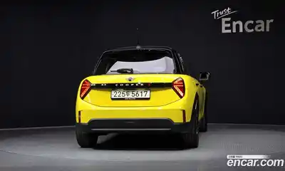 Mini Cooper 2025 2.0 Автомат в Москве № 213989, миниатюра 2