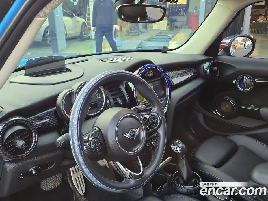 Mini Cooper 2016 2.0 Автомат в Москве № 214429, фото 8