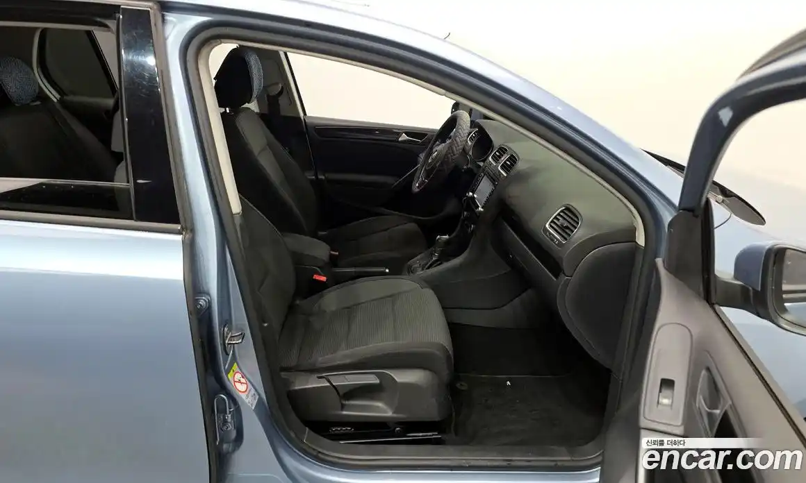 Volkswagen Golf 2012 1.4 Автомат в Москве № 215207, фото 3