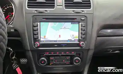 Volkswagen Golf 2012 1.4 Автомат в Москве № 215207, миниатюра 10