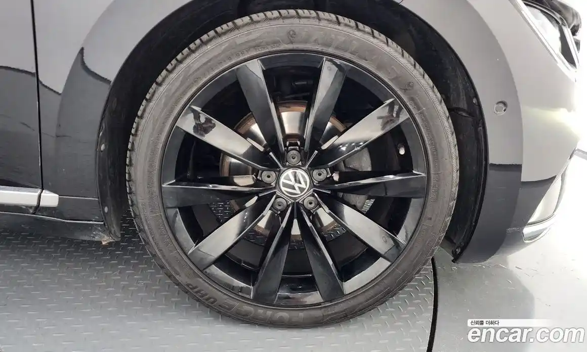 Volkswagen Arteon 2022 2.0 Автомат в Москве № 215269, фото 13