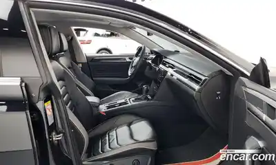 Volkswagen Arteon 2022 2.0 Автомат в Москве № 215269, миниатюра 4