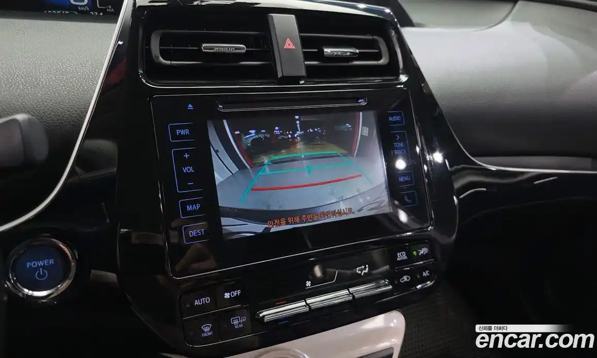 Toyota Prius 2018 1.8 Автомат в Москве № 215549, фото 12