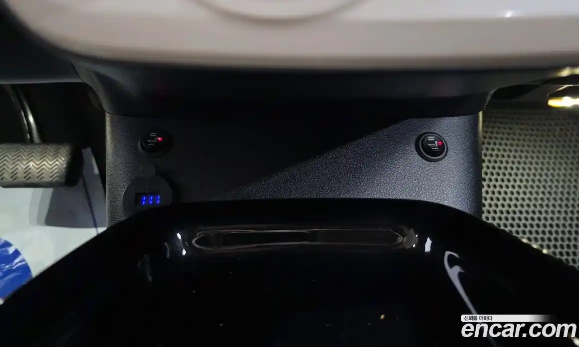 Toyota Prius 2018 1.8 Автомат в Москве № 215549, фото 14