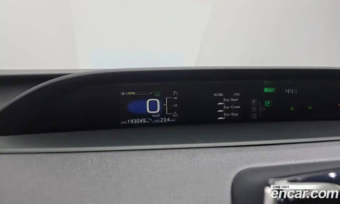 Toyota Prius 2018 1.8 Автомат в Москве № 215549, фото 4