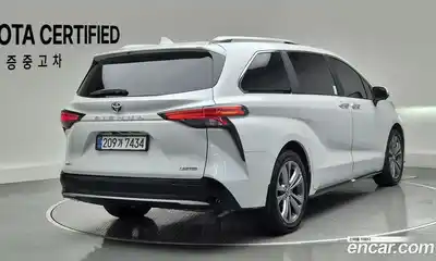 Toyota Sienna 2025 2.5 Автомат в Москве № 215575, миниатюра 2