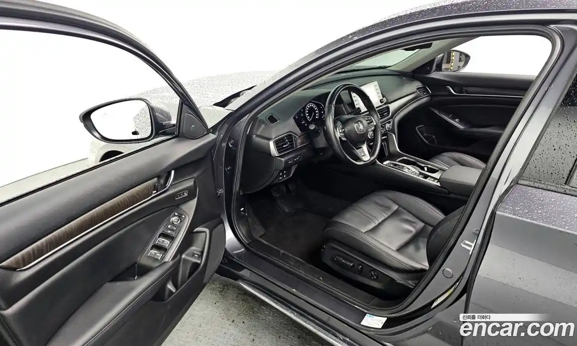 Honda Accord 2022 2.0 Автомат в Москве № 215688, фото 19