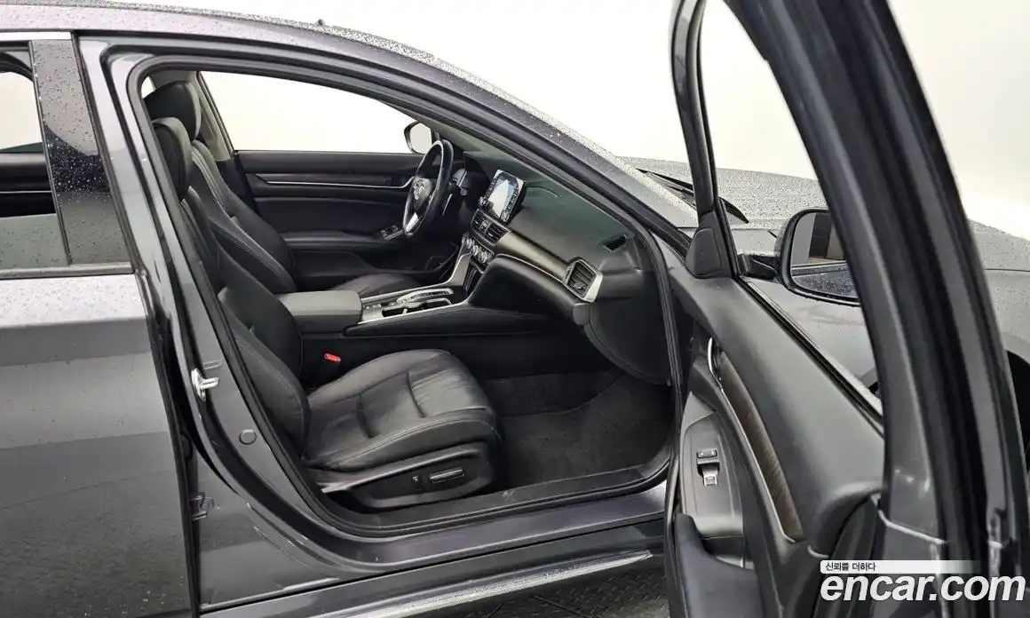 Honda Accord 2022 2.0 Автомат в Москве № 215688, фото 5