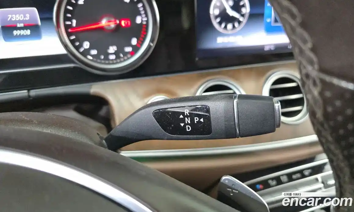 Mercedes-Benz E-Class 2017 1.9 Автомат в Москве № 217213, фото 16