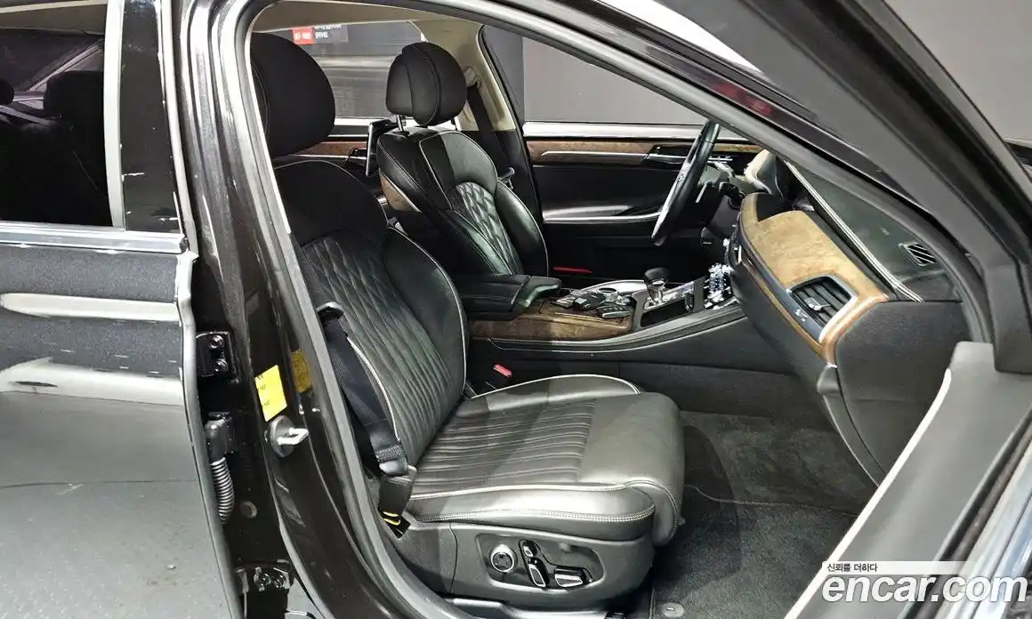 Genesis G90 2019 3.8 Автомат в Москве № 22131, фото 10