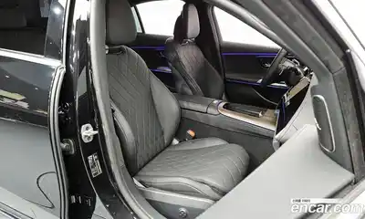 Mercedes-Benz E-Class 2024 3.0 Автомат в Москве № 223628, миниатюра 3