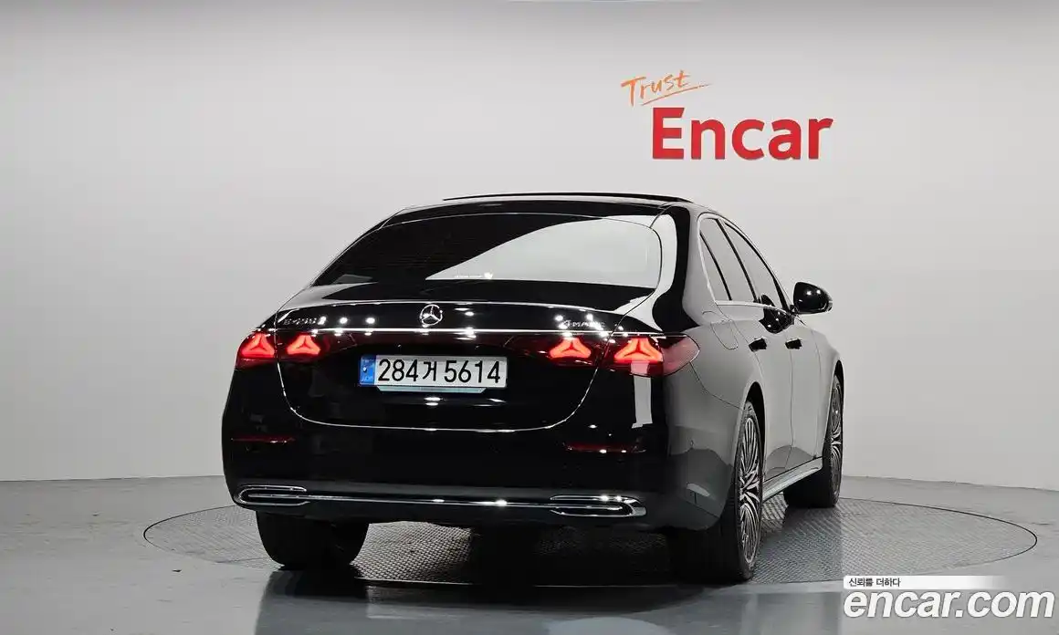 Mercedes-Benz E-Class 2024 3.0 Автомат в Москве № 223628, фото 6