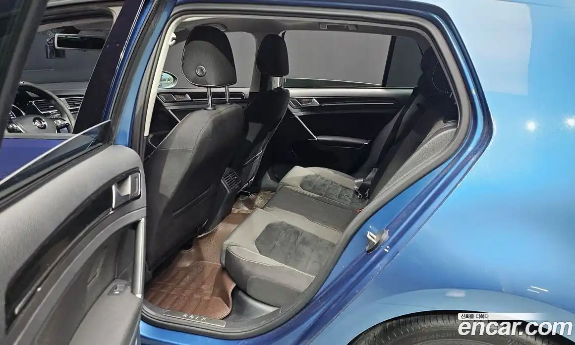 Volkswagen Golf 2015 2.0 Автомат в Москве № 223718, фото 11