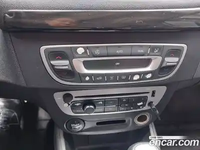 Renault SM3 2013 1.6 Автомат в Москве № 227389, миниатюра 9