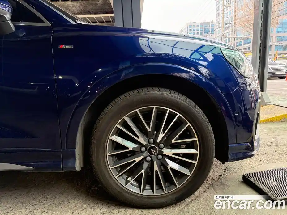 Audi Q3 2023 2.0 Автомат в Москве № 230341, фото 5