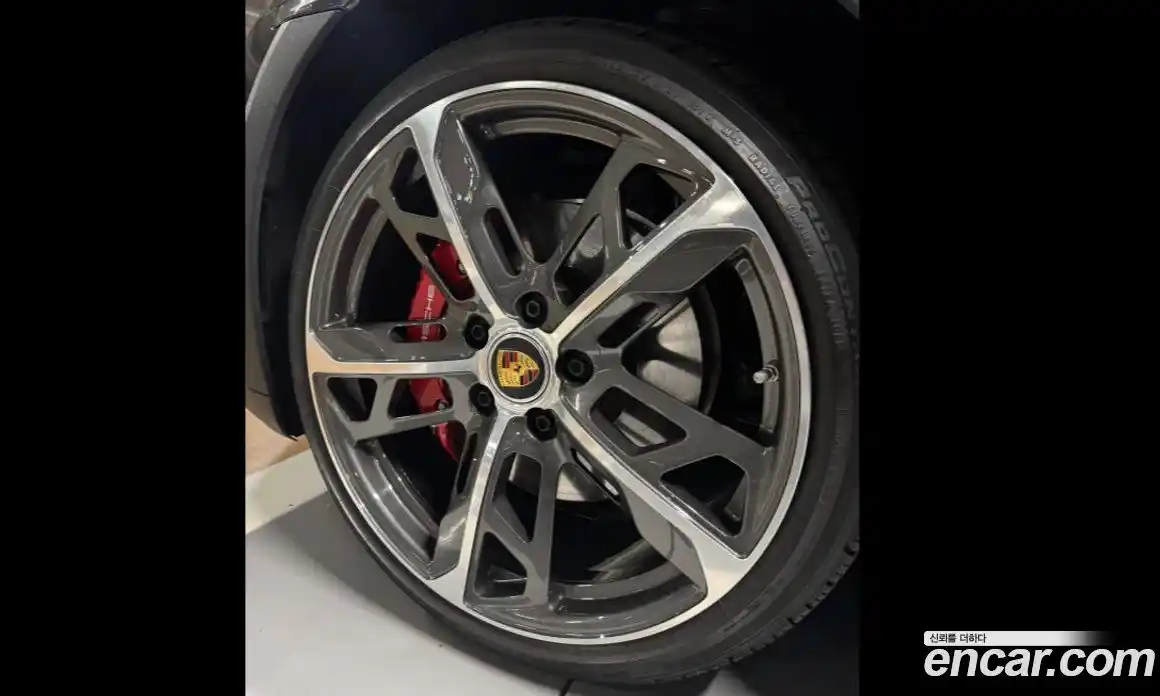 Porsche Taycan 2024 Автомат в Москве № 230940, фото 6