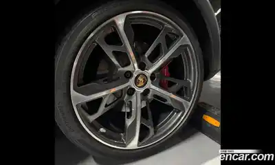 Porsche Taycan 2024 Автомат в Москве № 230940, миниатюра 7