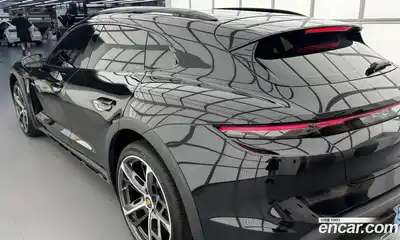 Porsche Taycan 2024 Автомат в Москве № 230940, миниатюра 10