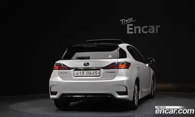 Lexus CT200h 2016 1.8 Автомат в Москве № 231978, миниатюра 11