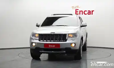 Jeep Cherokee 2012 3.0 Автомат в Москве № 232753, миниатюра 9