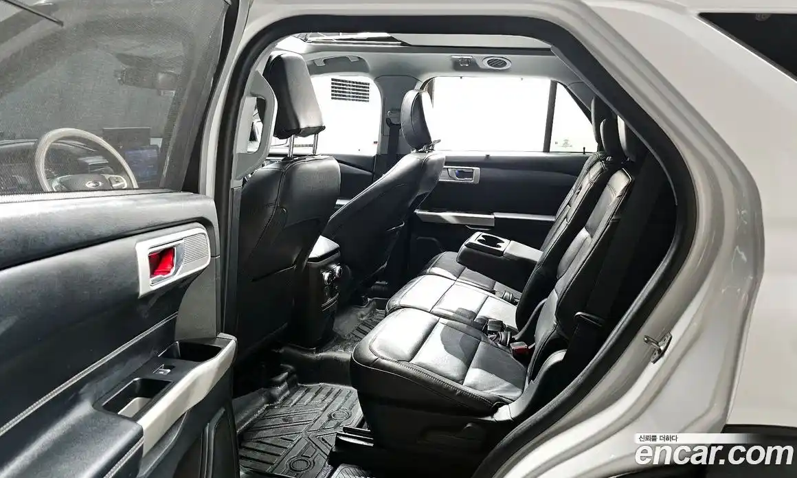 Ford Explorer 2022 2.3 Автомат в Москве № 233146, фото 11