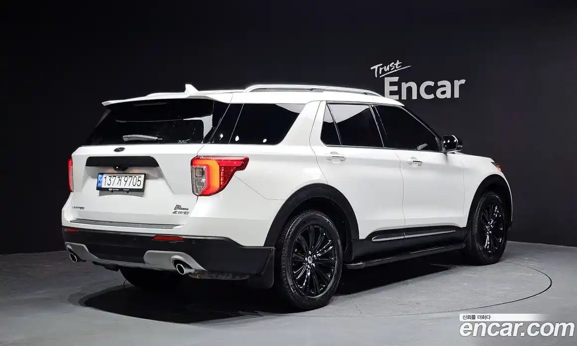 Ford Explorer 2022 2.3 Автомат в Москве № 233146, фото 2