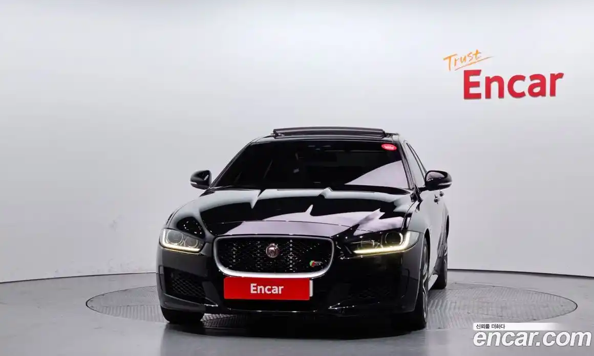 Jaguar XE 2016 3.0 Автомат в Москве № 238130, фото 13