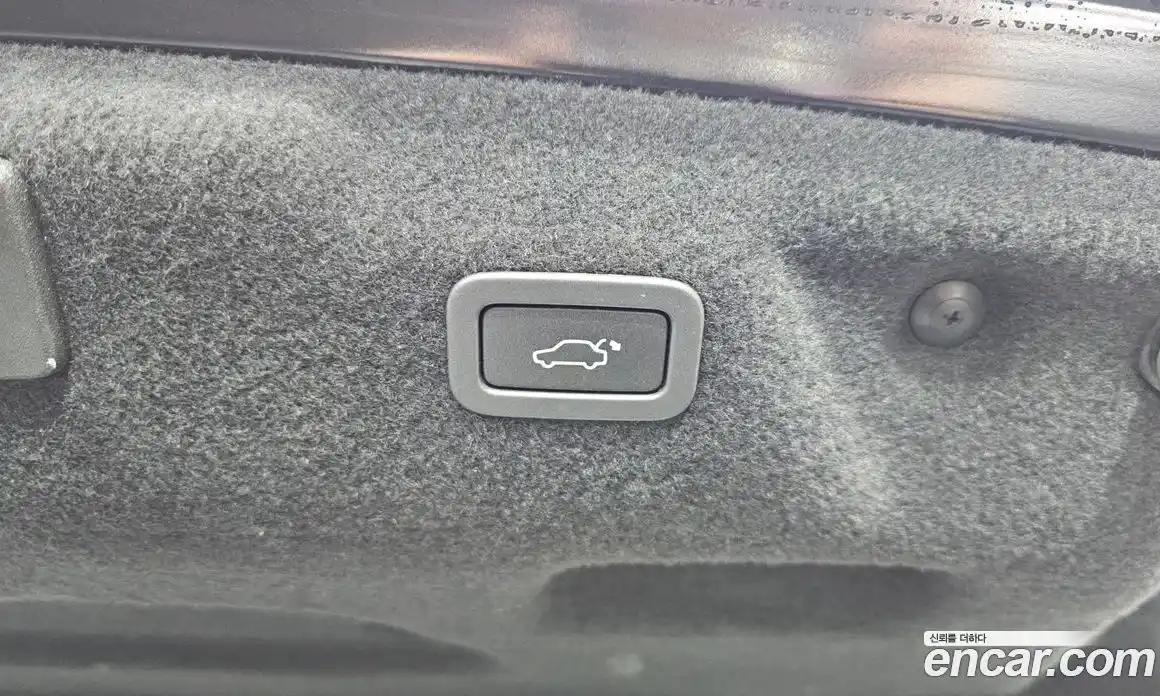 Jaguar XE 2016 3.0 Автомат в Москве № 238130, фото 8