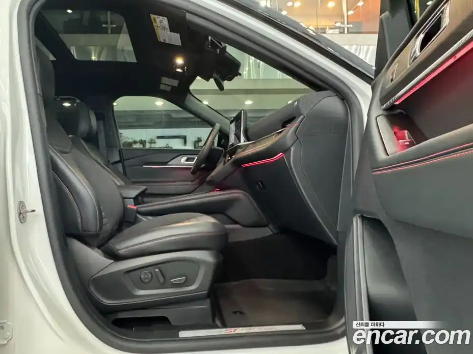 Ford Explorer 2025 2.3 Автомат в Москве № 241190, фото 14