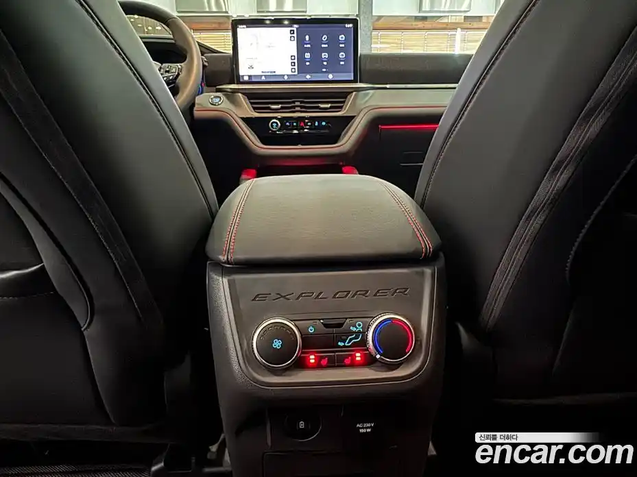 Ford Explorer 2025 2.3 Автомат в Москве № 241190, фото 19