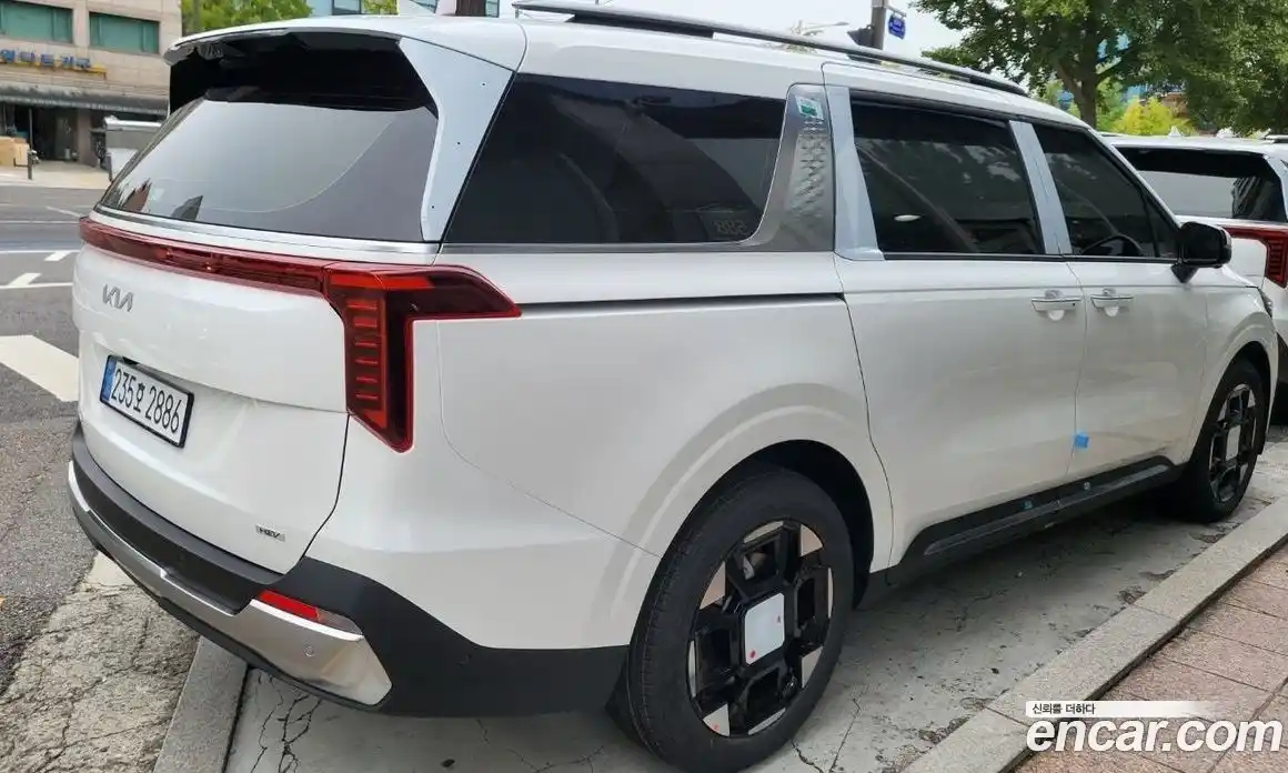 Kia Canival 2026 1.6 Автомат в Москве № 248236, фото 6