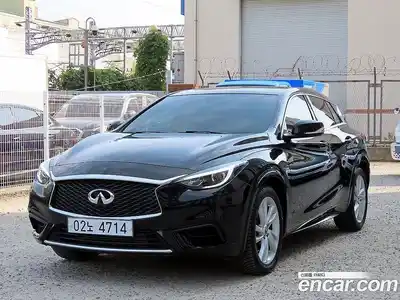 Infiniti Q30 2019 2.0 Автомат в Москве № 249191, миниатюра 2