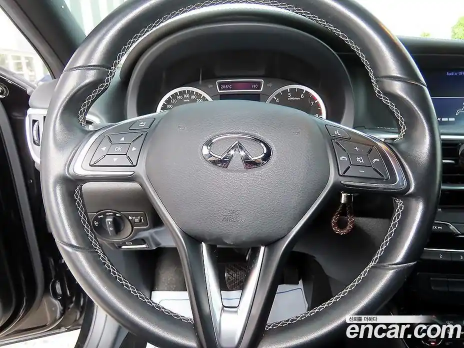 Infiniti Q30 2019 2.0 Автомат в Москве № 249191, фото 8