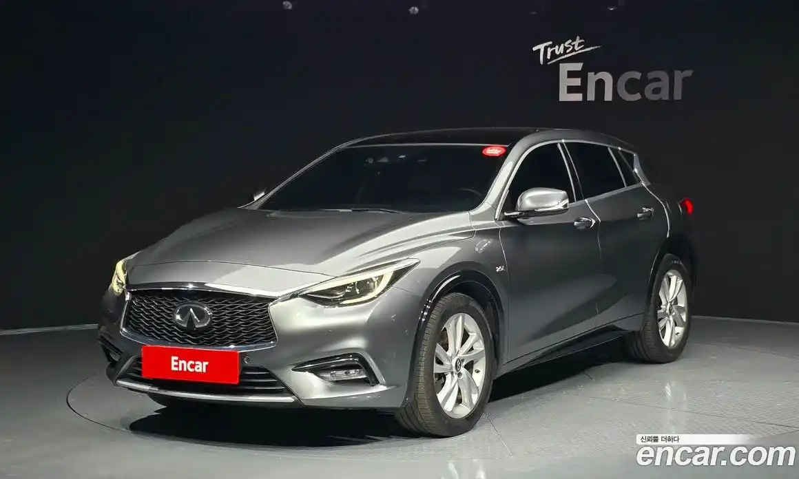 Infiniti Q30 2019 2.0 Автомат в Москве № 256152, фото 5