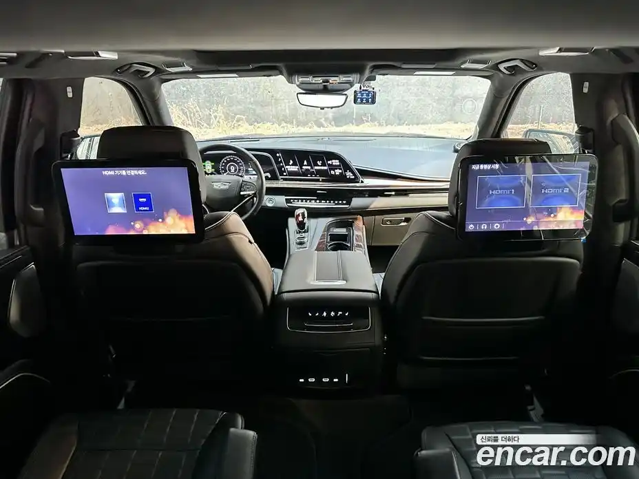 Cadillac Escalade 2023 6.2 Автомат в Москве № 256500, фото 19