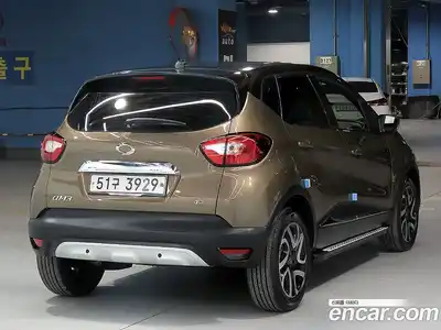 Renault QM3 2017 1.5 Автомат в Москве № 266036, миниатюра 4