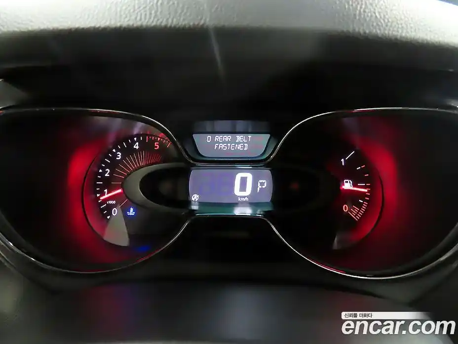 Renault QM3 2017 1.5 Автомат в Москве № 266036, фото 9