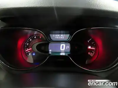 Renault QM3 2017 1.5 Автомат в Москве № 266036, миниатюра 9