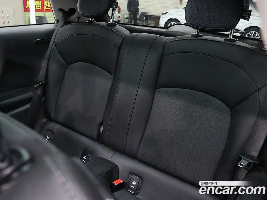 Mini Cooper 2019 1.5 Автомат в Москве № 273501, фото 15