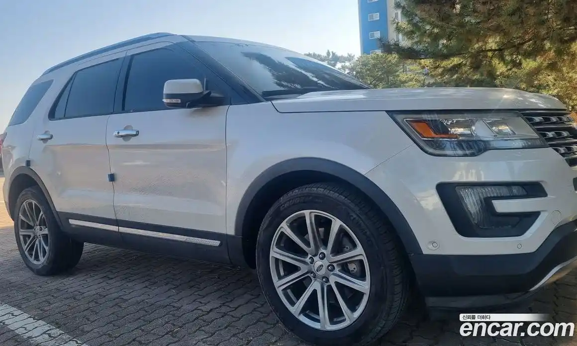 Ford Explorer 2016 3.5 Автомат в Москве № 281241, фото 2