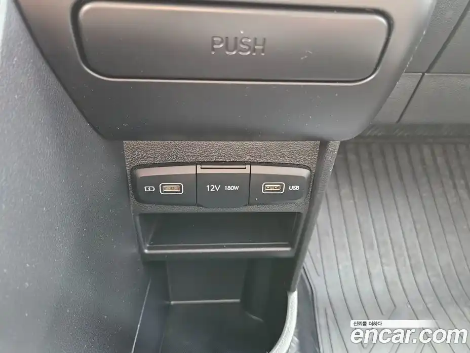 Hyundai Staria 2022 2.2 Автомат в Москве № 282274, фото 14