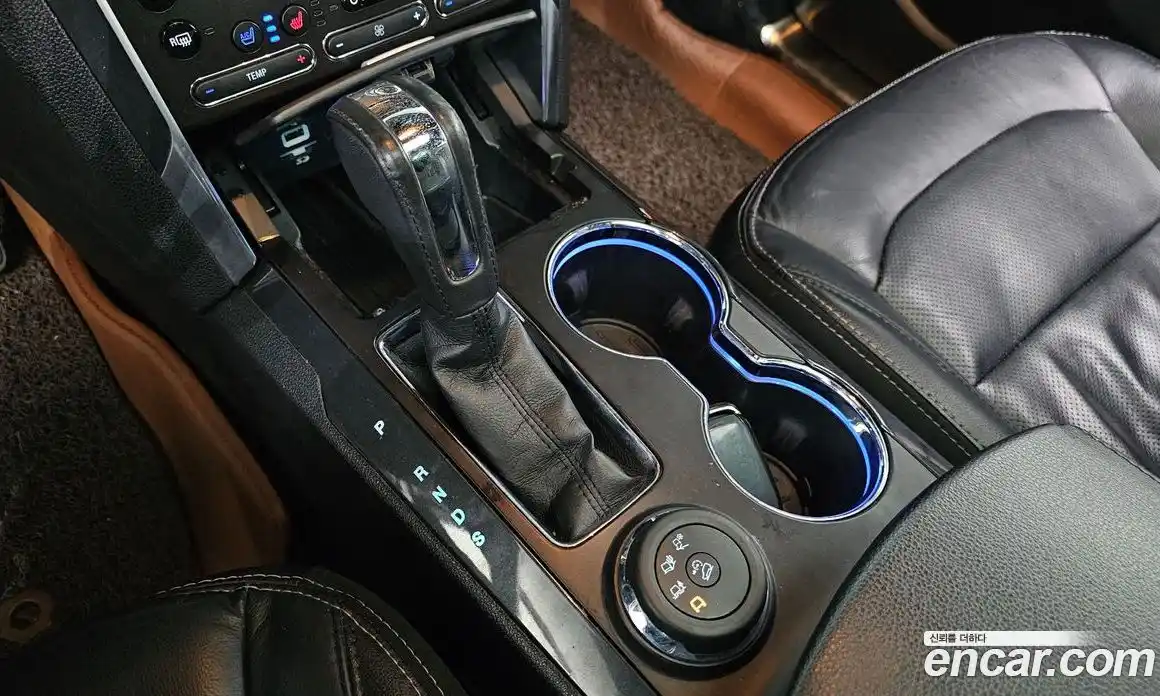 Ford Explorer 2016 2.3 Автомат в Москве № 283980, фото 20