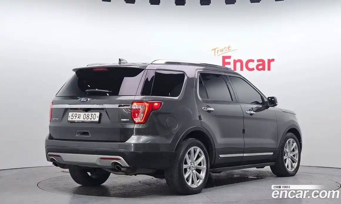 Ford Explorer 2016 2.3 Автомат в Москве № 283980, фото 7
