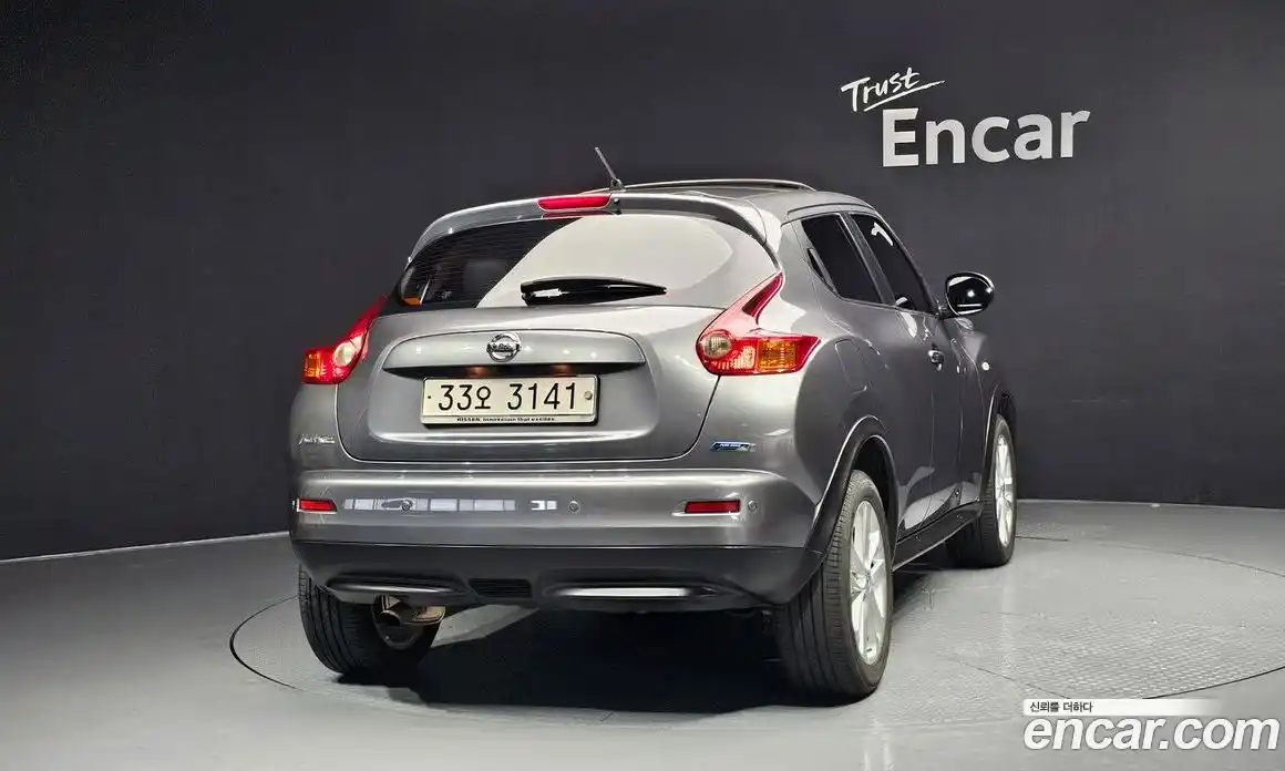 Nissan Juke 2014 1.6 Автомат в Москве № 284902, фото 13