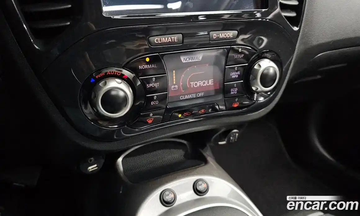 Nissan Juke 2014 1.6 Автомат в Москве № 284902, фото 15