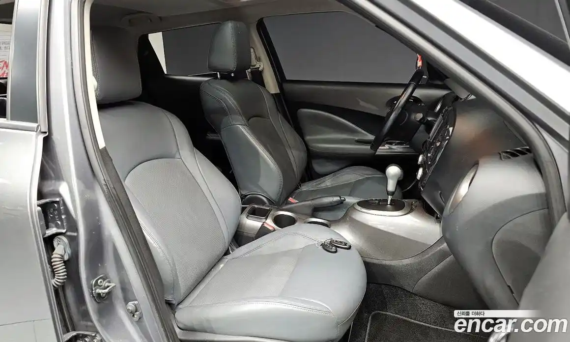 Nissan Juke 2014 1.6 Автомат в Москве № 284902, фото 18