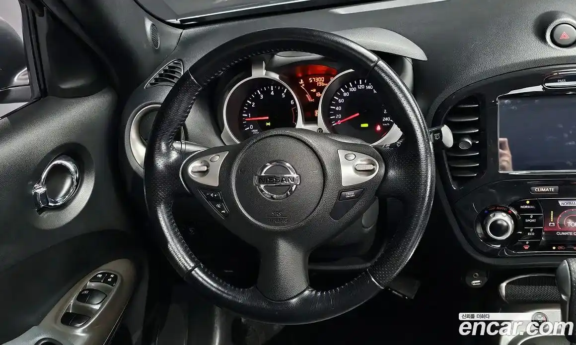 Nissan Juke 2014 1.6 Автомат в Москве № 284902, фото 3