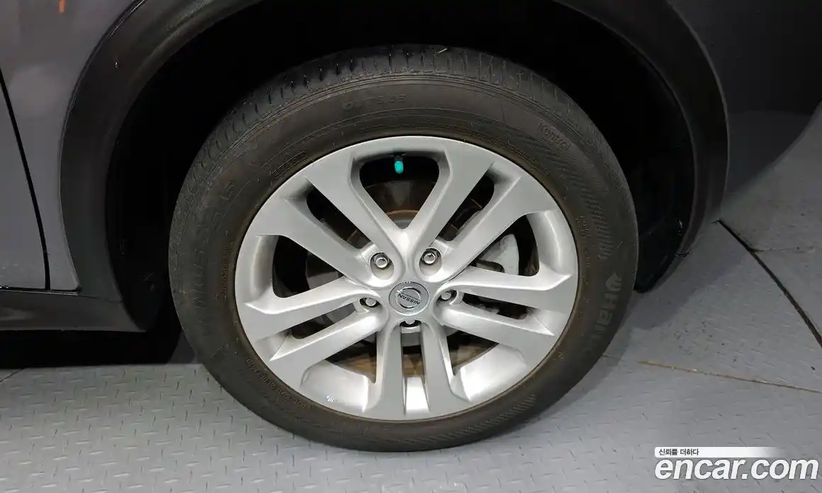 Nissan Juke 2014 1.6 Автомат в Москве № 284902, фото 6