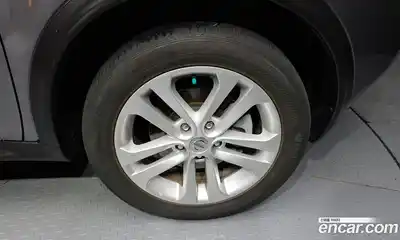 Nissan Juke 2014 1.6 Автомат в Москве № 284902, миниатюра 6