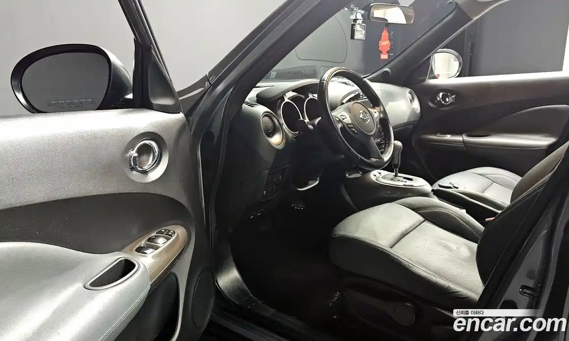 Nissan Juke 2014 1.6 Автомат в Москве № 284902, фото 8